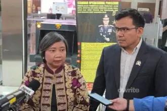 Ketua Komnas HAM, Anis Hidayah, saat berkunjung ke Mabes Polri